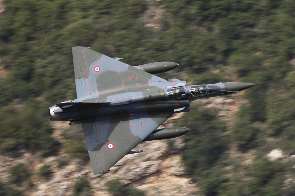 Low flying in the Vouraikos canyon